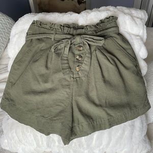 American Eagle Tie shorts